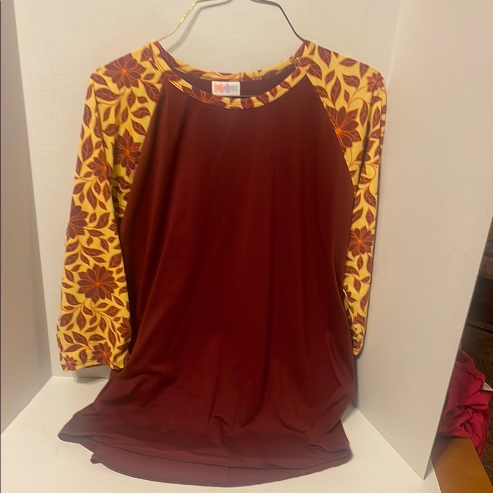 LuLaRoe Red and Brown Raglan Tee Relaxed Fit